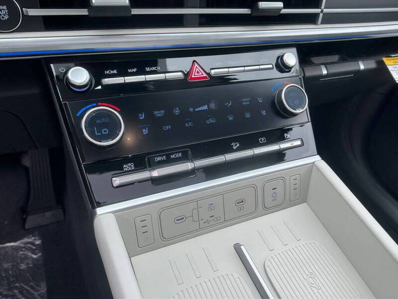 2025 Hyundai Santa Fe Hybrid Calligraphy