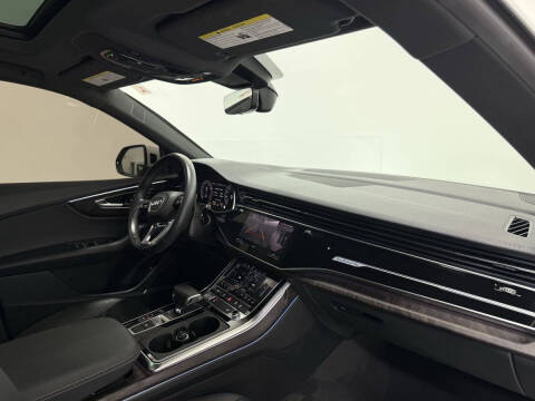 2019 Audi Q8 quattro Premium Plus 55 TFSI