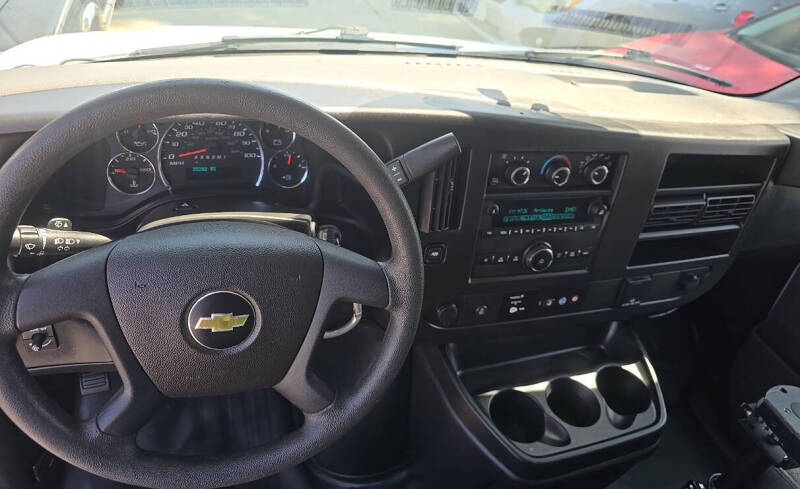 2021 Chevrolet Express 2500