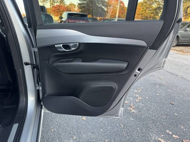 2018 Volvo XC90 T5 Momentum 5-Passenger