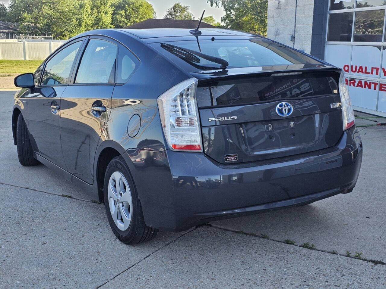 2010 Toyota Prius for sale at Quantum Auto Co in Plainfield, IL