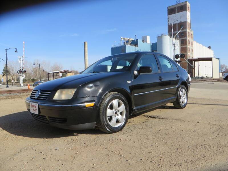 2005 Volkswagen Jetta for sale at The Car Lot in New Prague MN