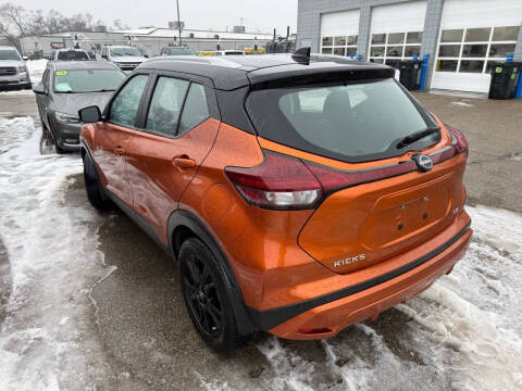 2023 Nissan Kicks SV