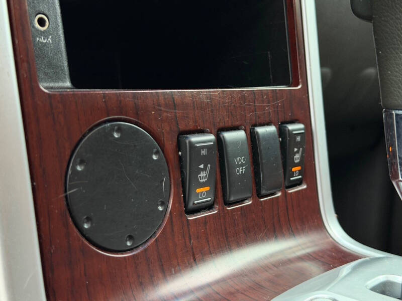 2008 Nissan Pathfinder LE