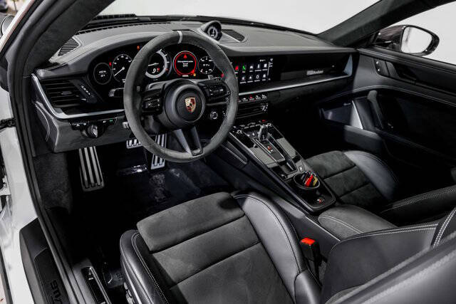 2024 Porsche 911 Dakar