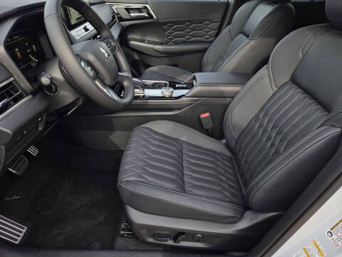 2026 Mitsubishi Outlander SEL