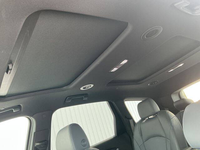 2022 Buick Enclave Essence