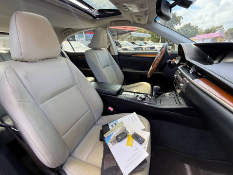 2013 Lexus ES 300h
