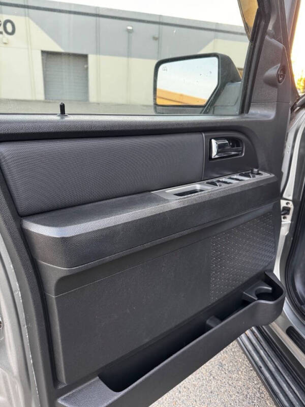 2009 Ford Expedition EL XLT