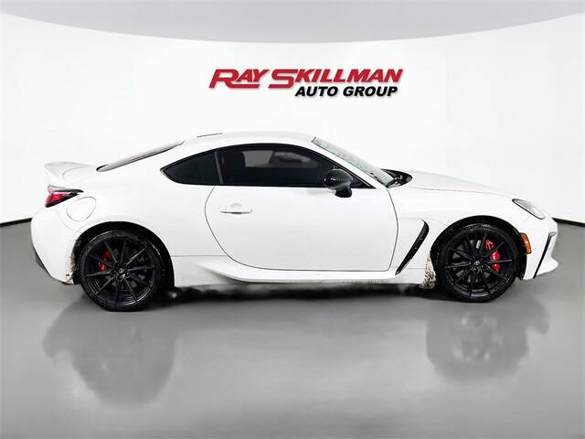 2025 Toyota GR86 Premium