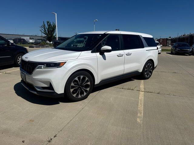 2022 Kia Carnival EX