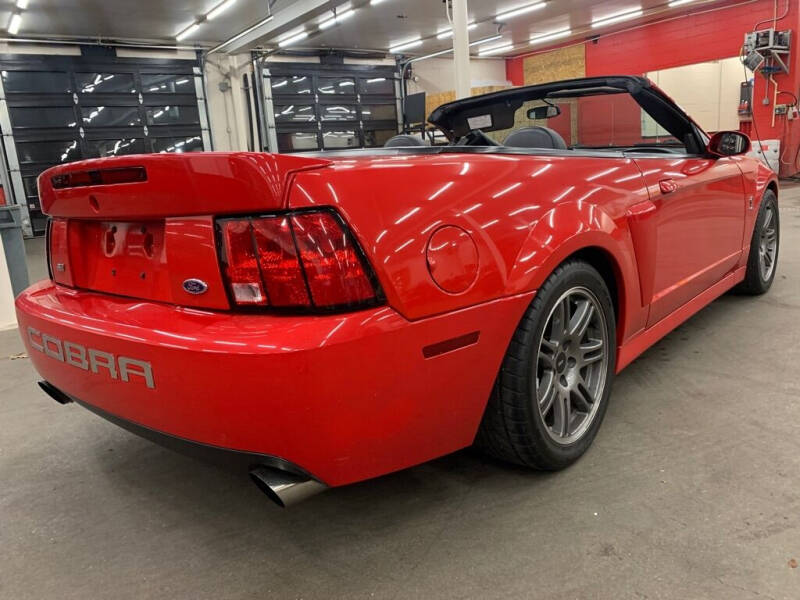 2003 Ford Mustang SVT Cobra