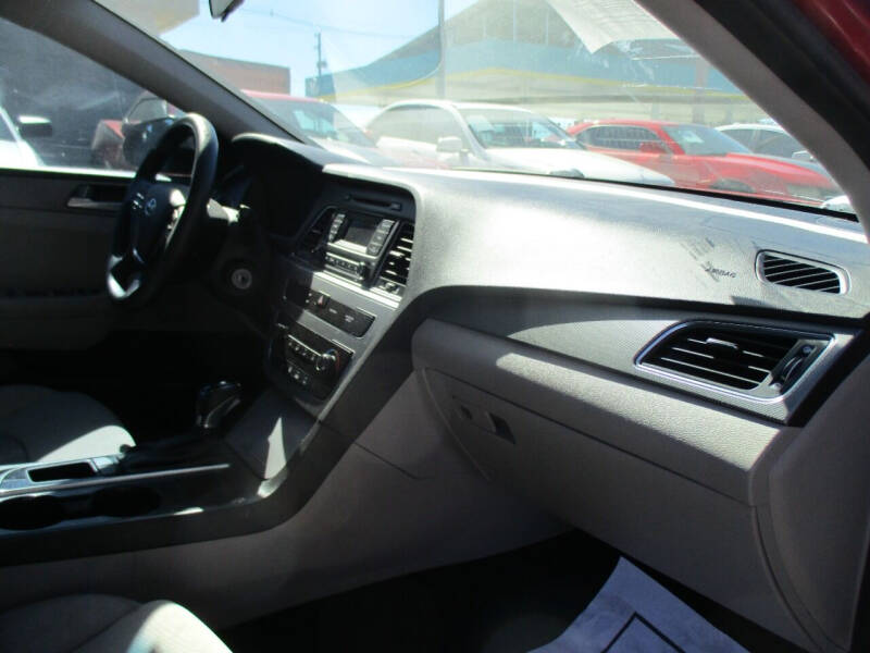 2017 Hyundai Sonata SE