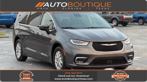 2023 Chrysler Pacifica Touring L