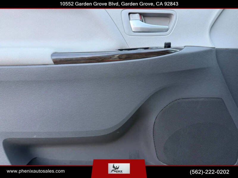 2015 Toyota Sienna