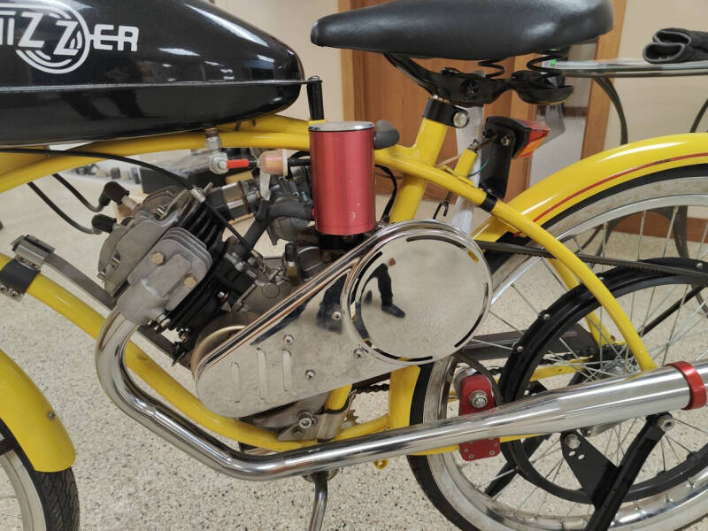 1960 Whizzer n/a
