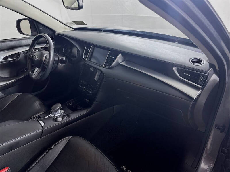 2022 Infiniti QX50 Essential