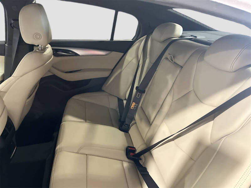 2024 Cadillac CT5 Luxury