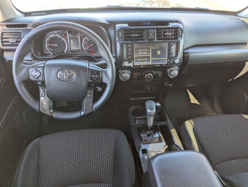 2024 Toyota 4Runner TRD Off-Road