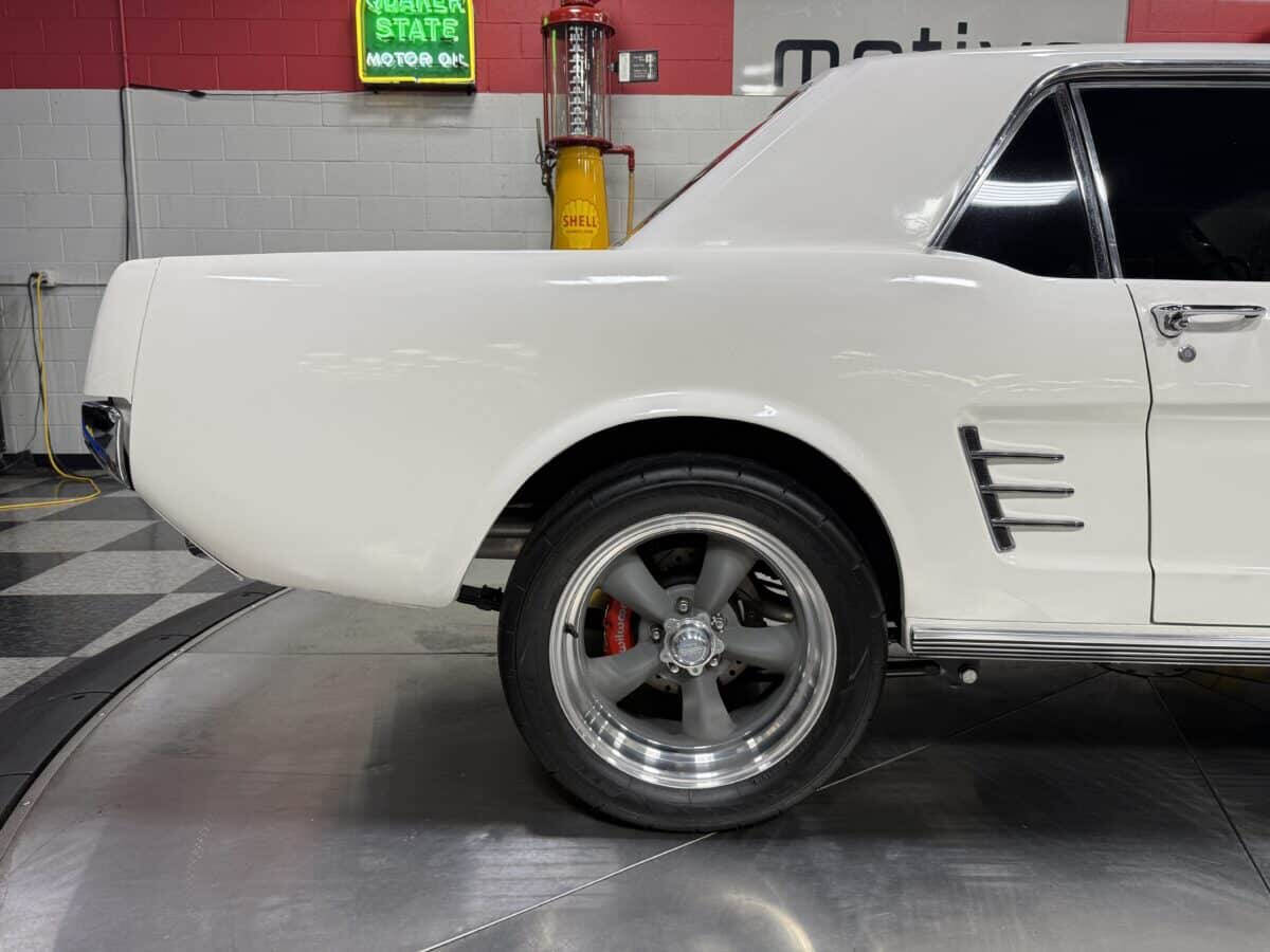 1966 Ford Mustang 75