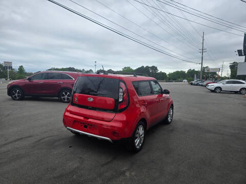 2018 Kia Soul +