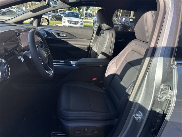 2026 Chevrolet Equinox EV LT 2