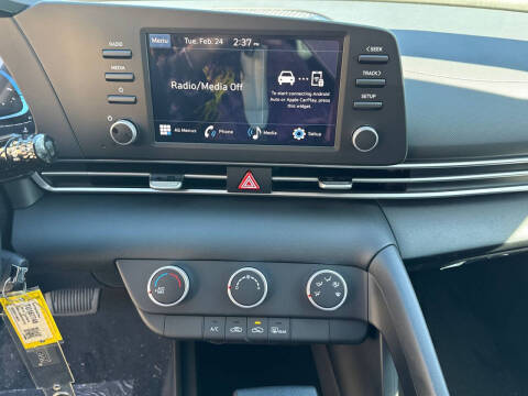 2026 Hyundai Elantra SE