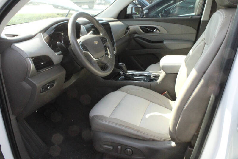 2018 Chevrolet Traverse LT Cloth