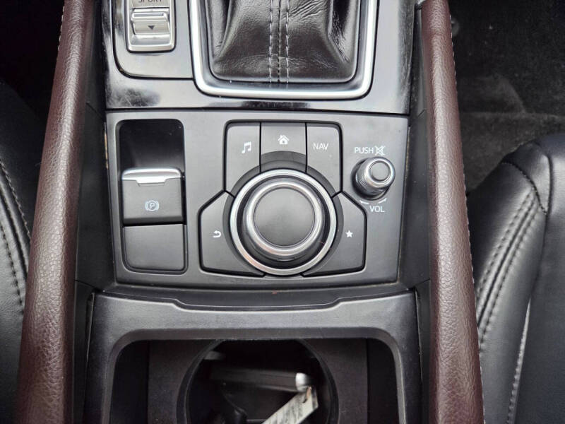 2018 Mazda MAZDA3 Touring