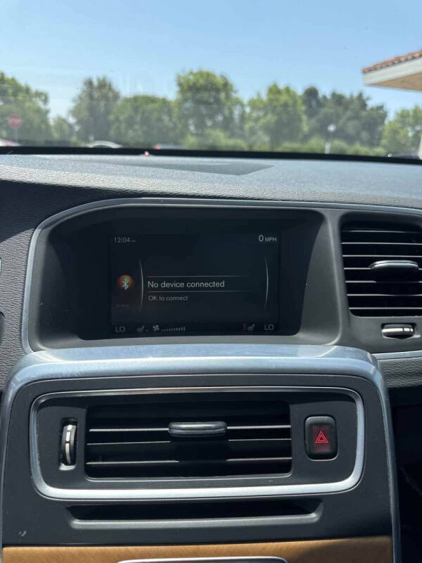 2016 Volvo S60 T5 Drive-E Inscription Platinum