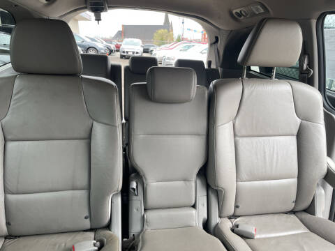 2011 Honda Odyssey EX-L w/DVD