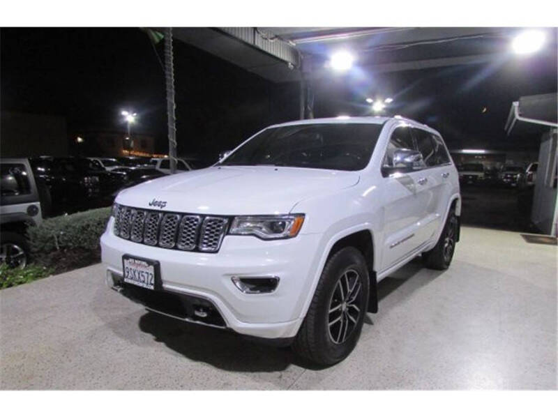 2019 Jeep Grand Cherokee Overland's photo