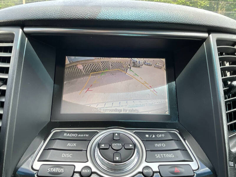 2016 Infiniti QX70