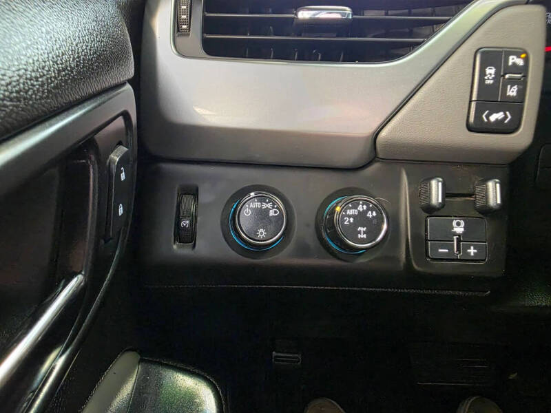 2015 Chevrolet Suburban LT