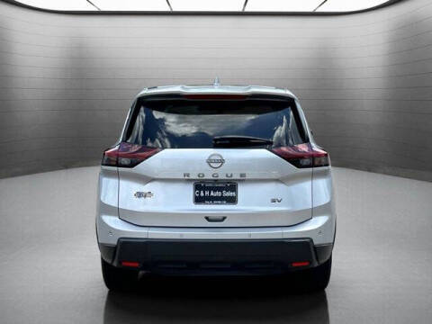2024 Nissan Rogue SV