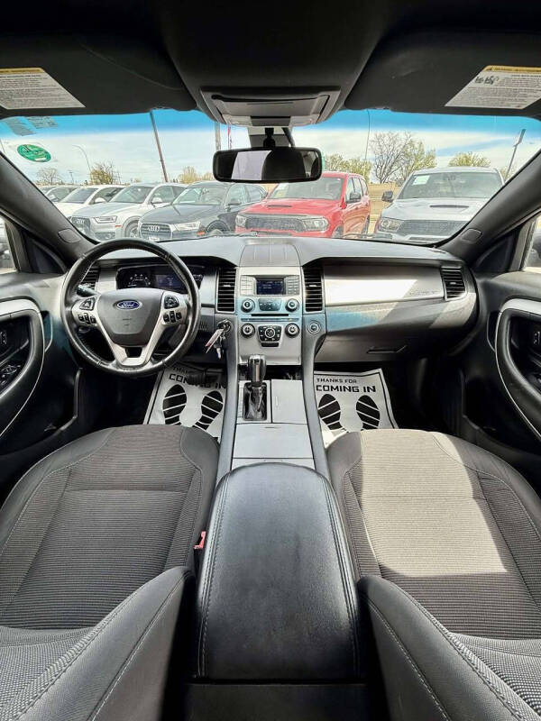 2016 Ford Taurus SEL