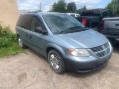 2006 Dodge Caravan for sale at BEAR CREEK AUTO SALES in Rochester MN
