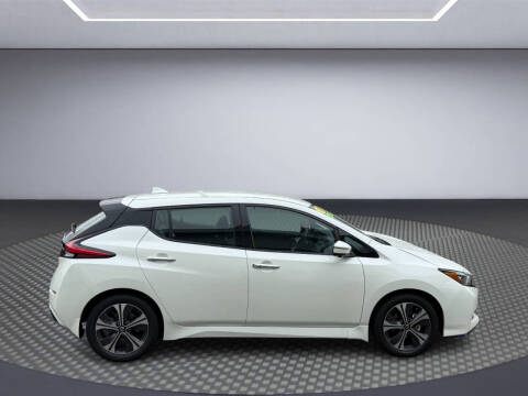 2022 Nissan LEAF SL PLUS