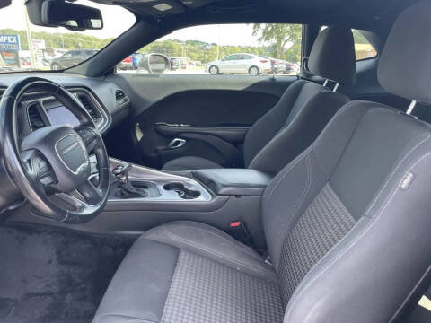 2019 Dodge Challenger SXT