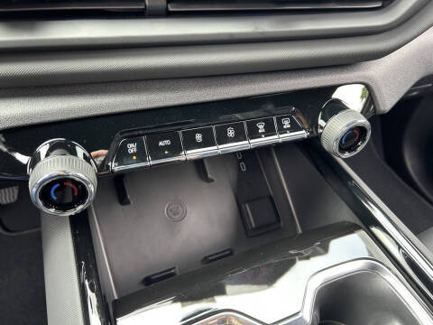 2025 Chevrolet Silverado EV LT