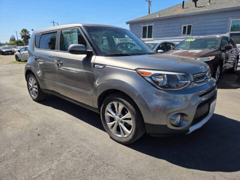2019 Kia Soul +