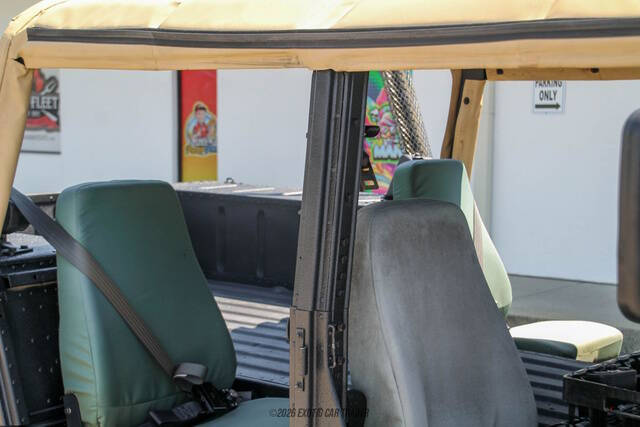 2014 AM General Hummer