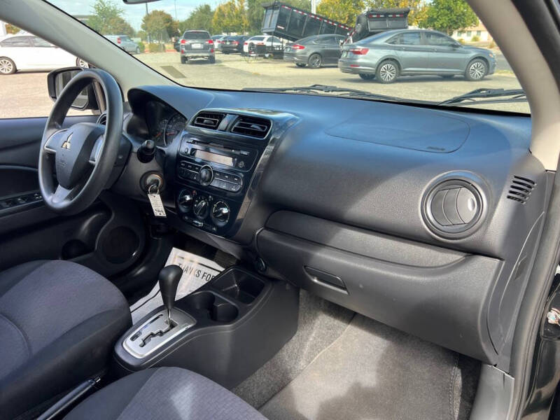 2017 Mitsubishi Mirage ES