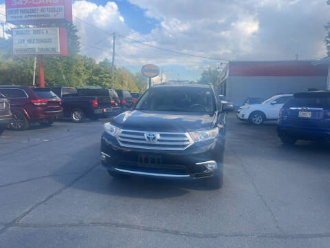2012 Toyota Highlander for sale at Parkside Auto Sales & Service in Pekin IL
