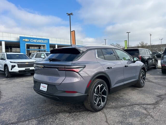2026 Chevrolet Equinox EV LT 2