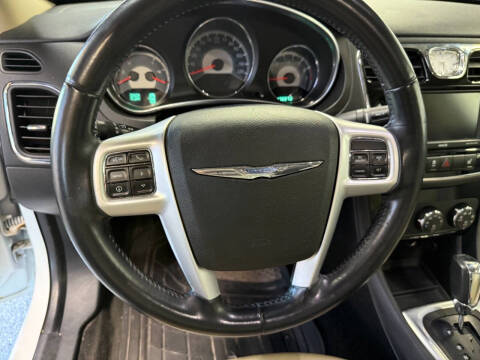 2012 Chrysler 200 Limited