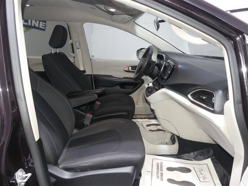 2018 Chrysler Pacifica LX