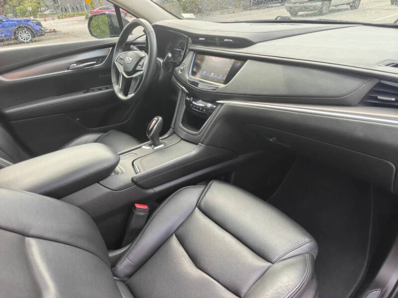 2018 Cadillac XT5 Luxury
