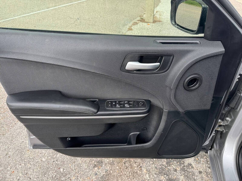 2016 Dodge Charger SE