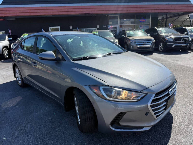 2018 Hyundai Elantra SE